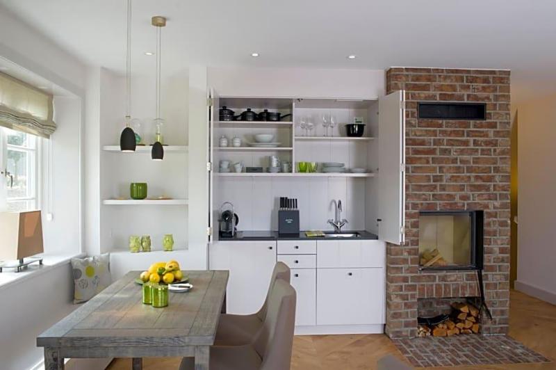 Benen Diken Hof image