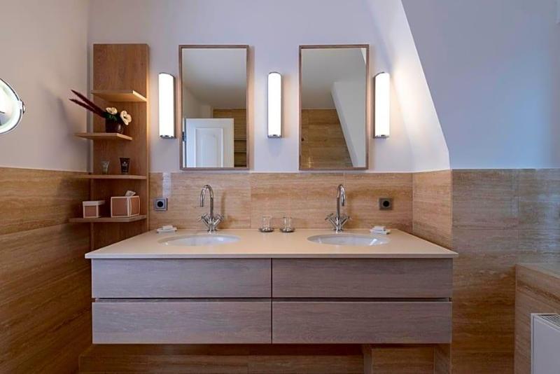 Benen Diken Hof image