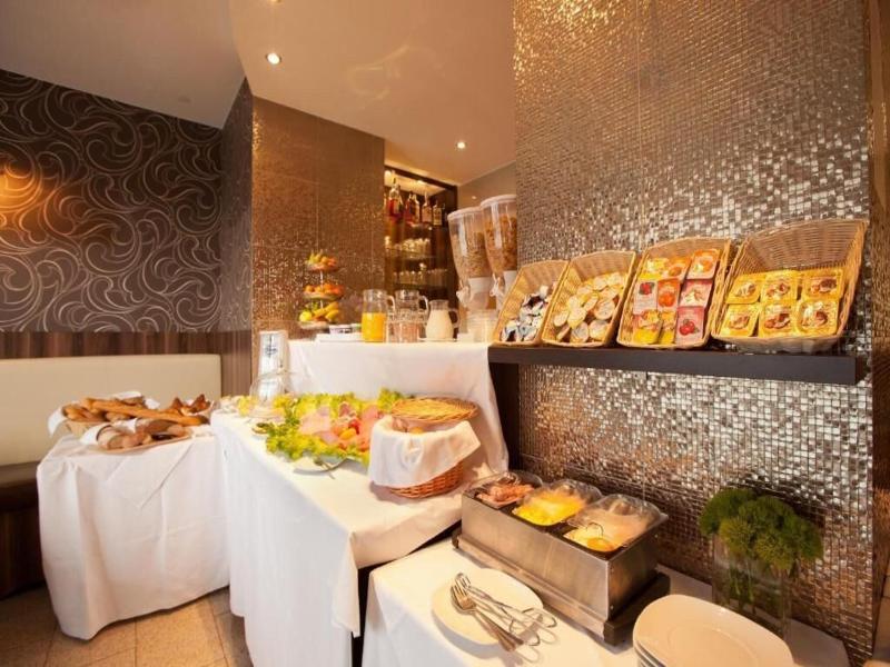 Hotel Frankfurt Messe image