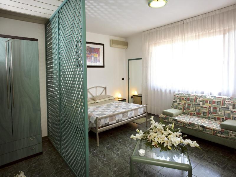 Residenza Delle Alpi image