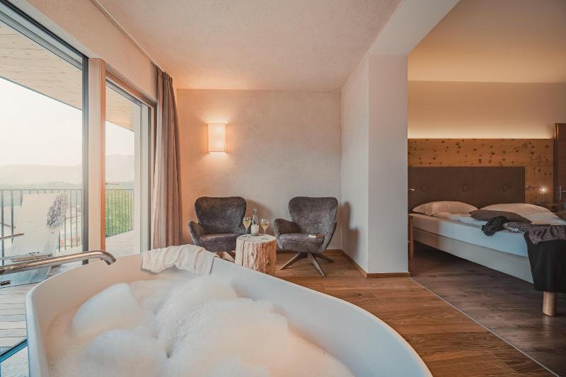 Cristallo Levico Terme image