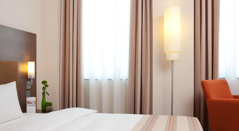 IntercityHotel Hannover image