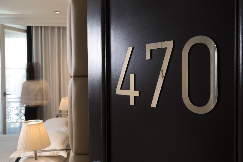 Hotel R De Paris image