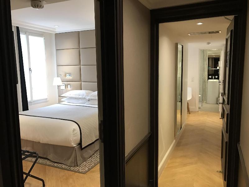 Hotel R De Paris image