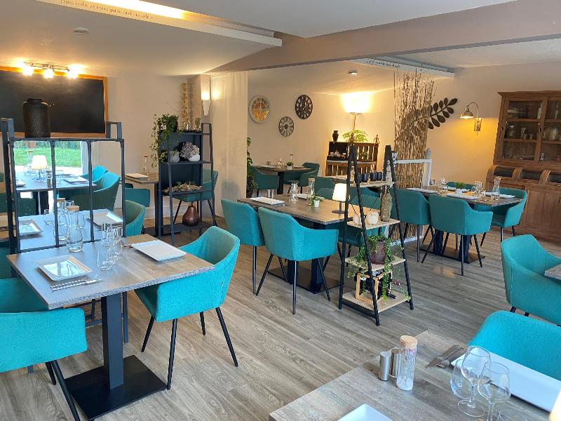 Logis Hotel Latitude Ouest, Restaurant & Spa image
