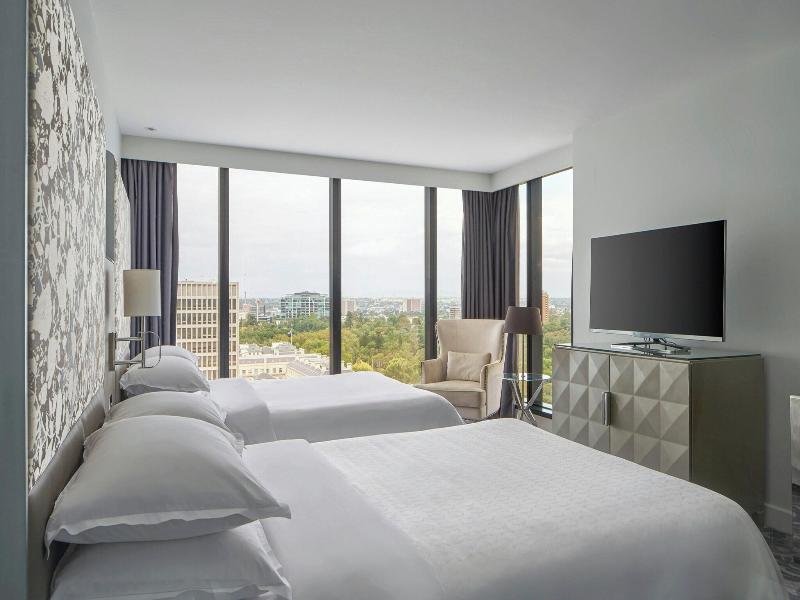 Sheraton Melbourne image