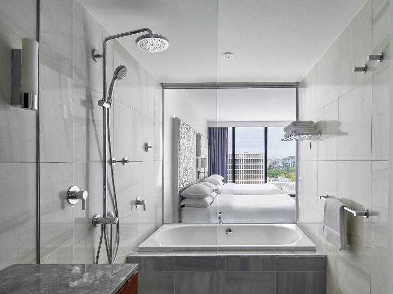 Sheraton Melbourne image