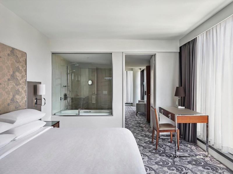 Stay in style at Sheraton Melbourne