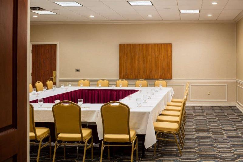 DoubleTree by Hilton Hotel Leominster image