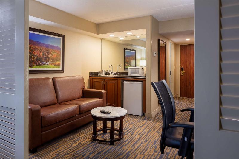 DoubleTree by Hilton Hotel Leominster image