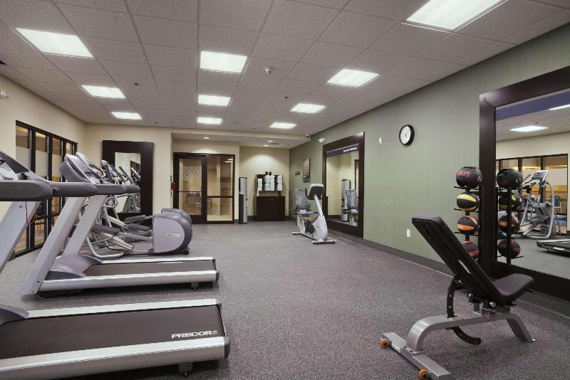 Hampton Inn & Suites Williston image