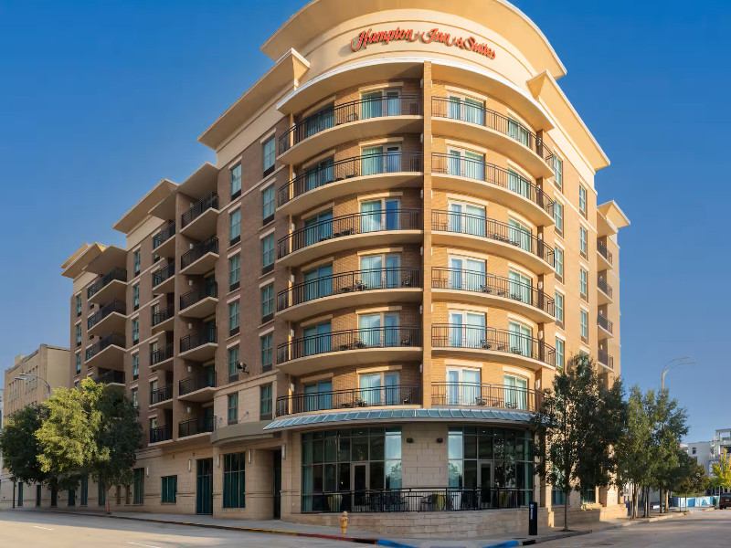 Hampton Inn & Suites Baton Rouge Downtown image