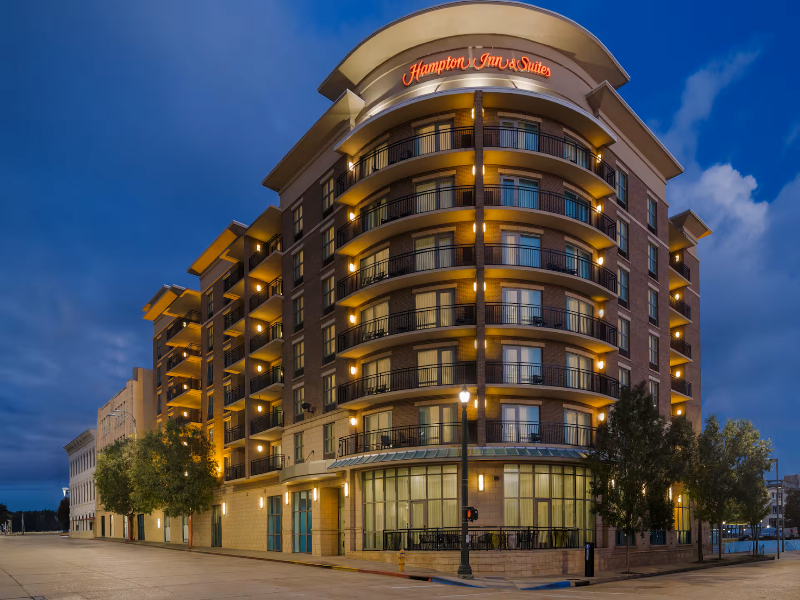 Hampton Inn & Suites Baton Rouge Downtown image