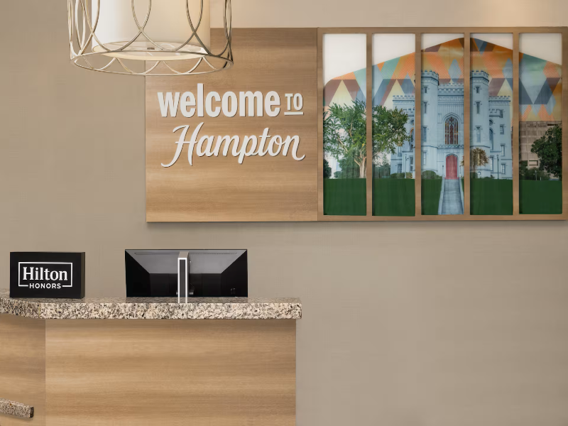 Hampton Inn & Suites Baton Rouge Downtown image