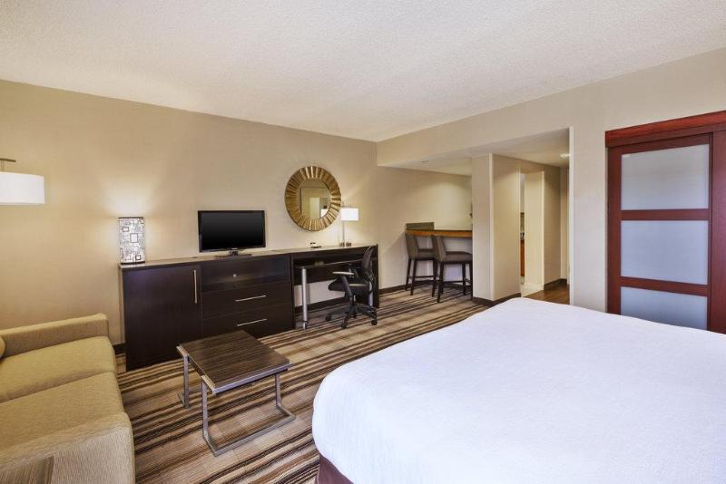 Holiday Inn Washington-Dulles Intl Airport By IHG image