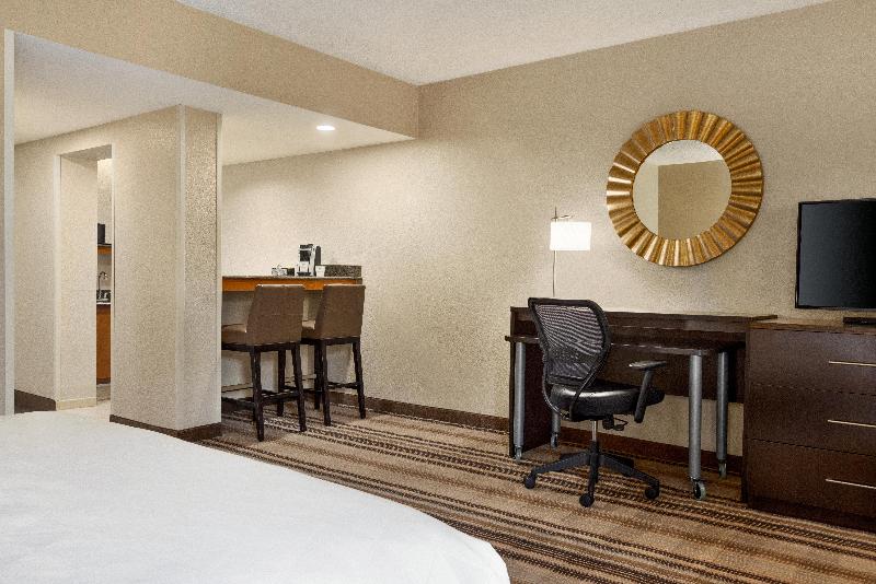 Holiday Inn Washington-Dulles Intl Airport By IHG image