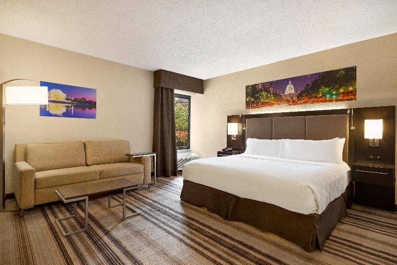 Holiday Inn Washington-Dulles Intl Airport By IHG image