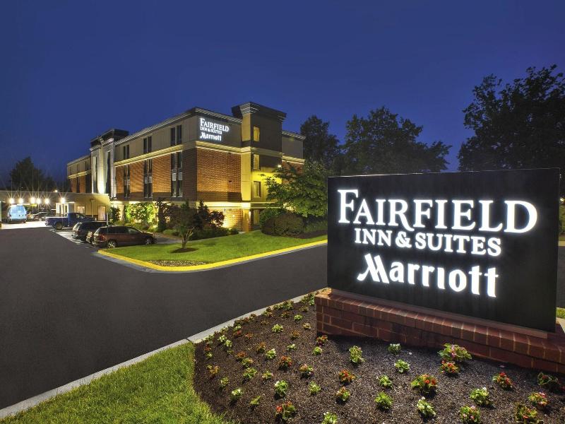 Fairfield Inn & Suites Dulles Airport Herndon/Rest image
