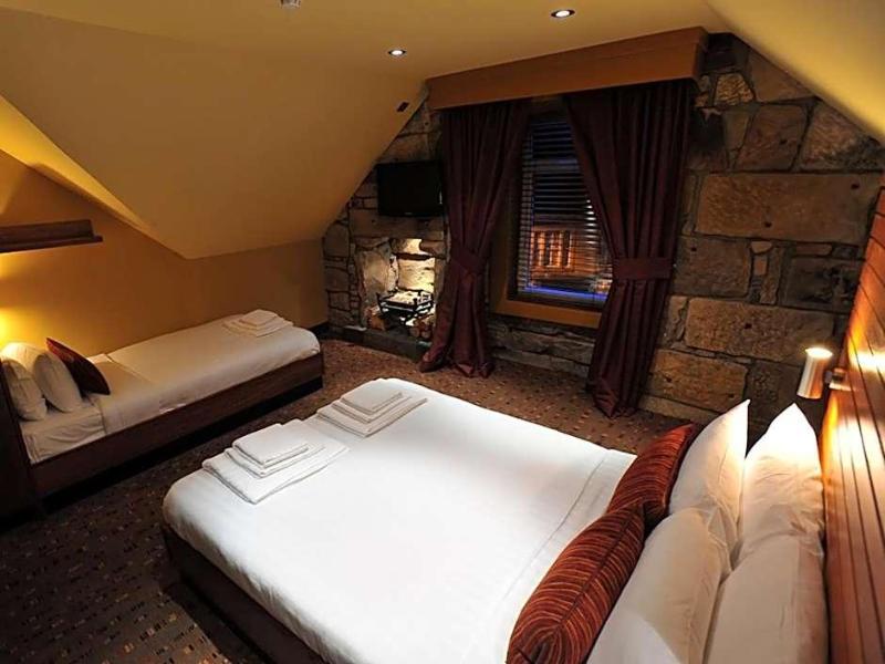 The Commercial Hotel image