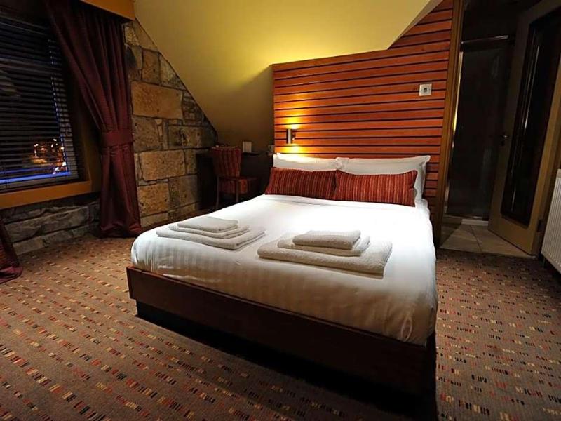 The Commercial Hotel image