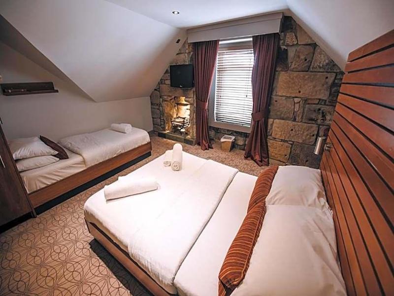 The Commercial Hotel image