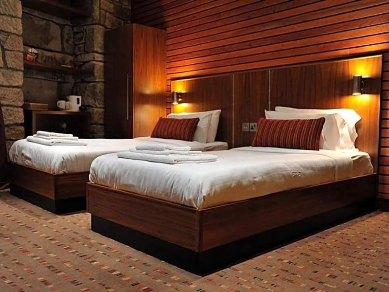 The Commercial Hotel image