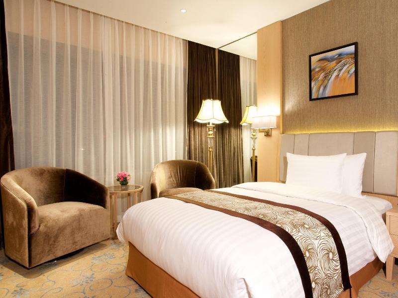 Crowne Plaza Shanghai Noah Square image
