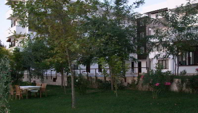 Troas Beach Hotel — exterior view