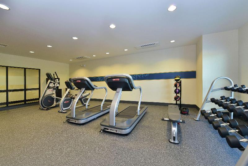 Hampton Inn Middletown image