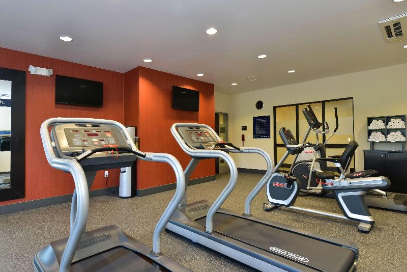Hampton Inn Middletown image