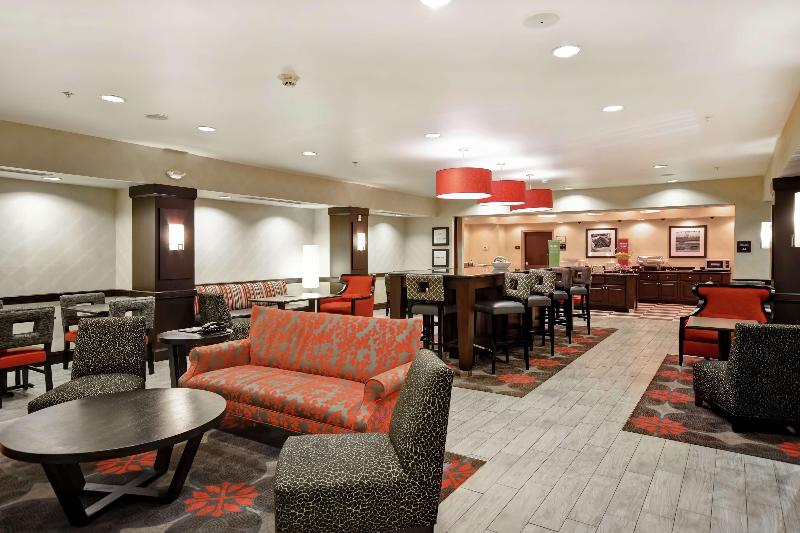 Hampton Inn Middletown image
