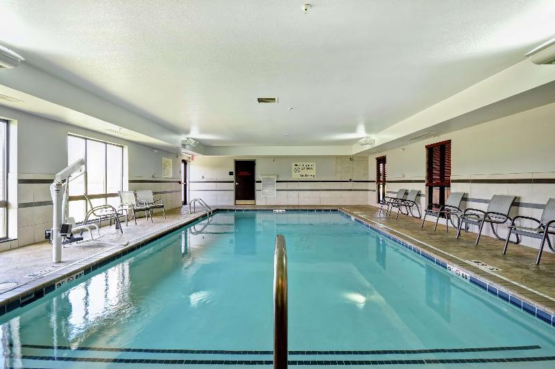 Hampton Inn Middletown image