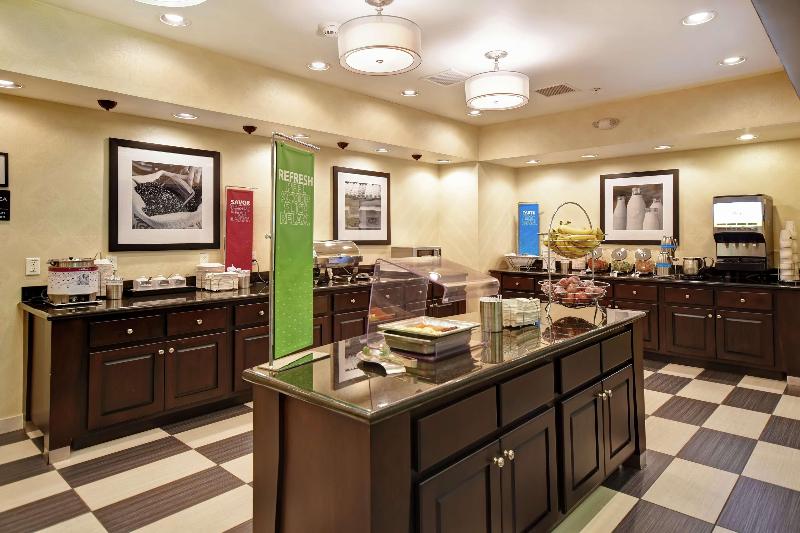 Hampton Inn Middletown image