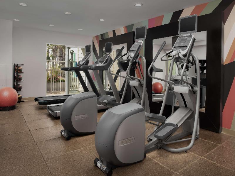 Hilton Garden Inn Marina Del Rey image