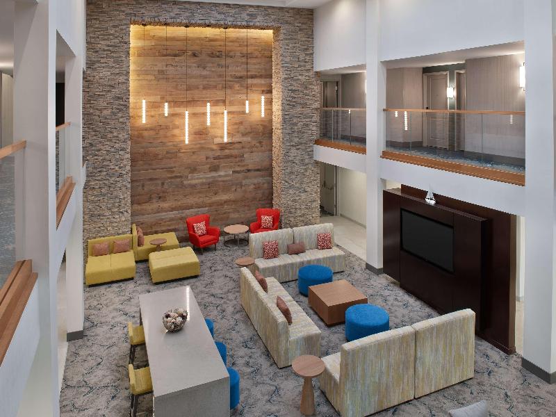 Hilton Garden Inn Marina Del Rey image