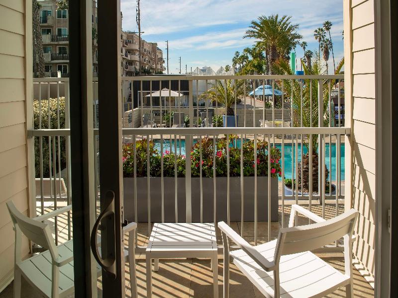 Hilton Garden Inn Marina Del Rey image