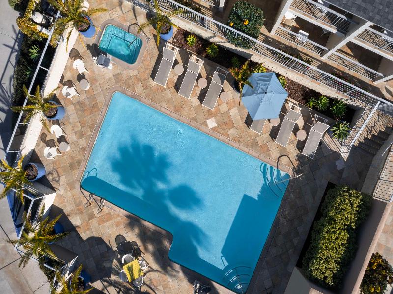Hilton Garden Inn Marina Del Rey image