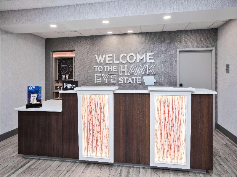 Hampton Inn Clinton image