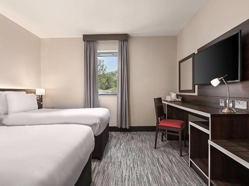 Ramada By Wyndham Cobham image
