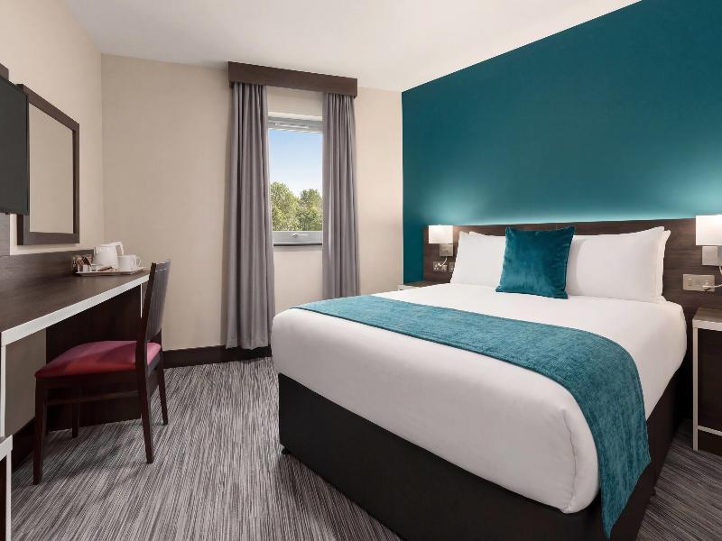 Ramada By Wyndham Cobham image
