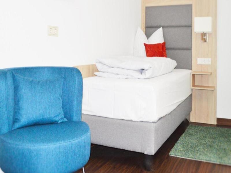 Pallas Hotel image