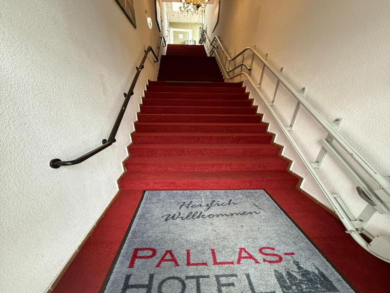 Pallas Hotel — general view