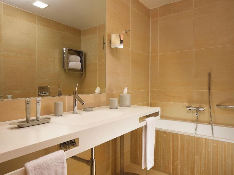 Il Boscareto Resort E Spa image