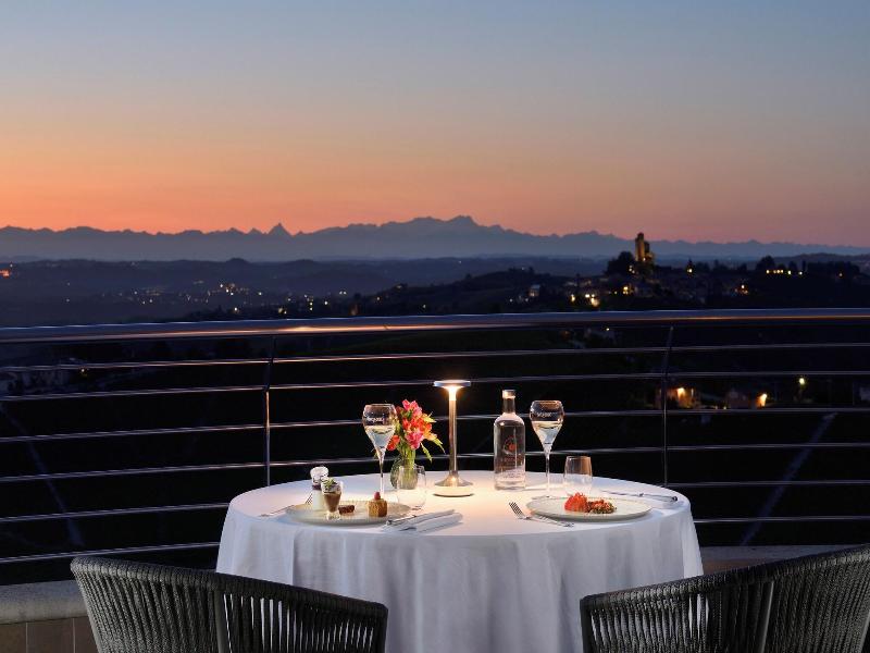 Il Boscareto Resort E Spa image
