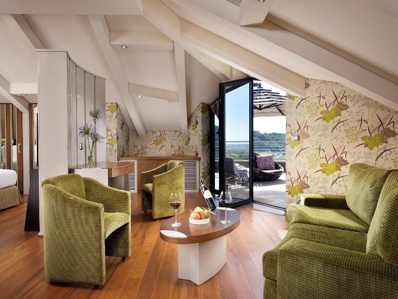 Il Boscareto Resort E Spa image
