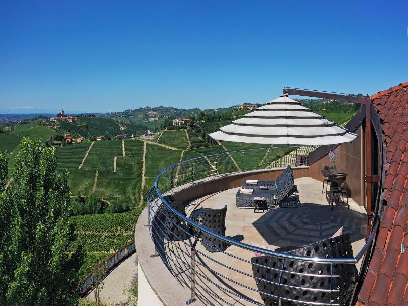 Il Boscareto Resort E Spa image