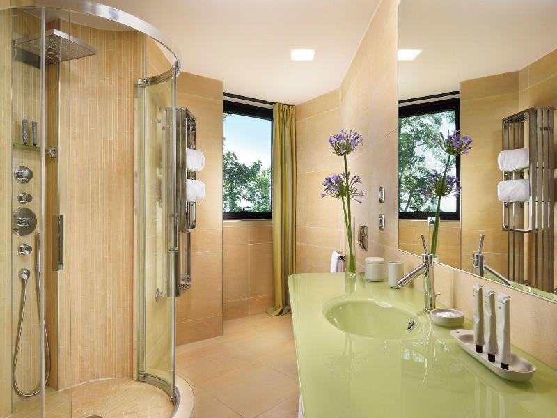 Il Boscareto Resort E Spa image