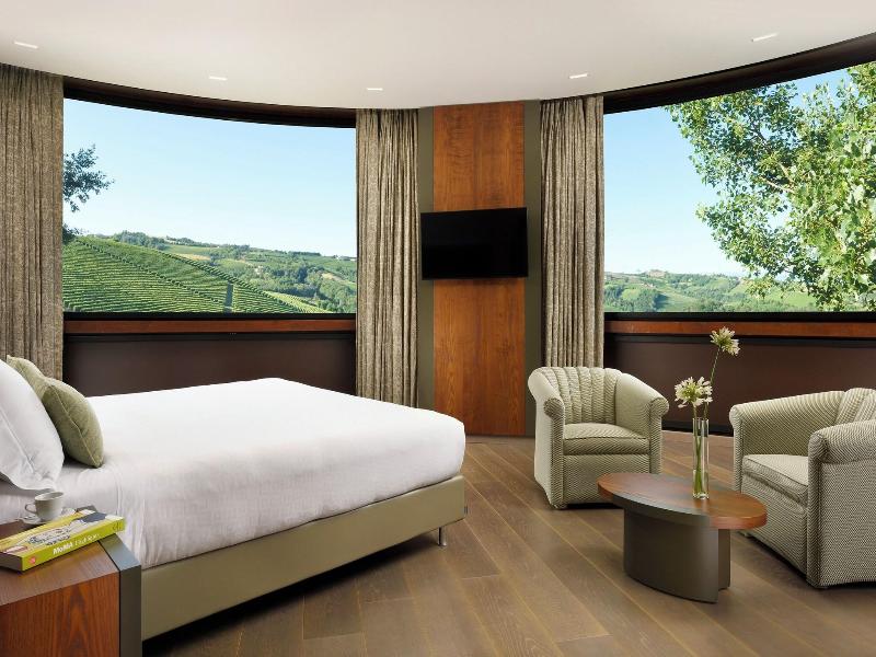 Il Boscareto Resort E Spa image