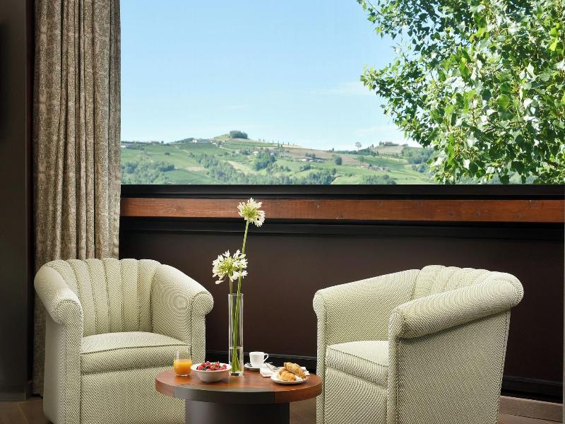 Il Boscareto Resort E Spa image