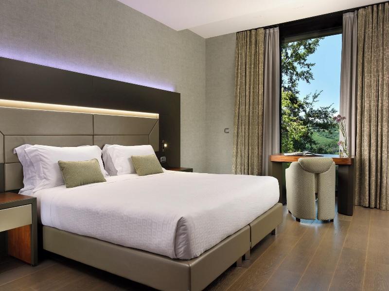 Il Boscareto Resort E Spa image